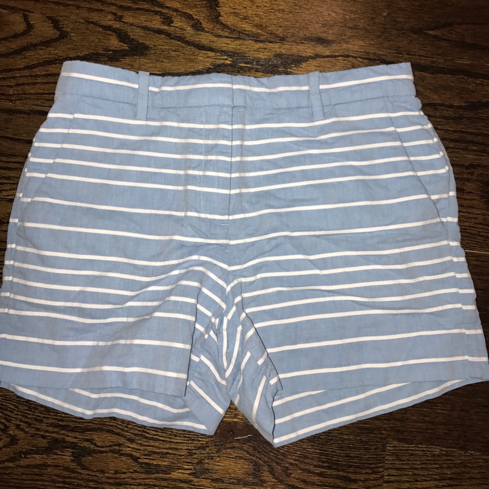 GAP shorts